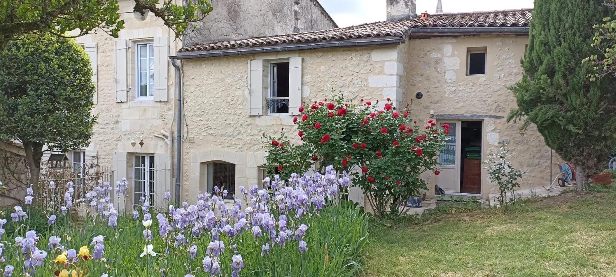 Chambre D'Hotes Spacieuse, Salle De Bain Privative Saint-Michel-de-Fronsac Kültér fotó